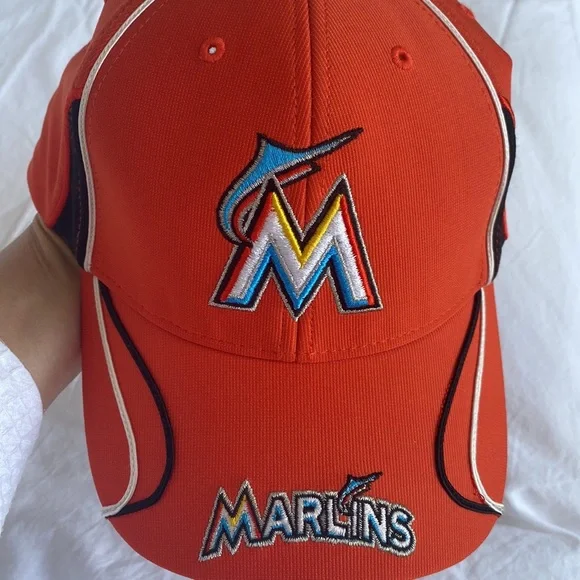 Authentic Miami Marlins baseball cap. Orange color,adjustable. Great condition. - Picture 6 of 7